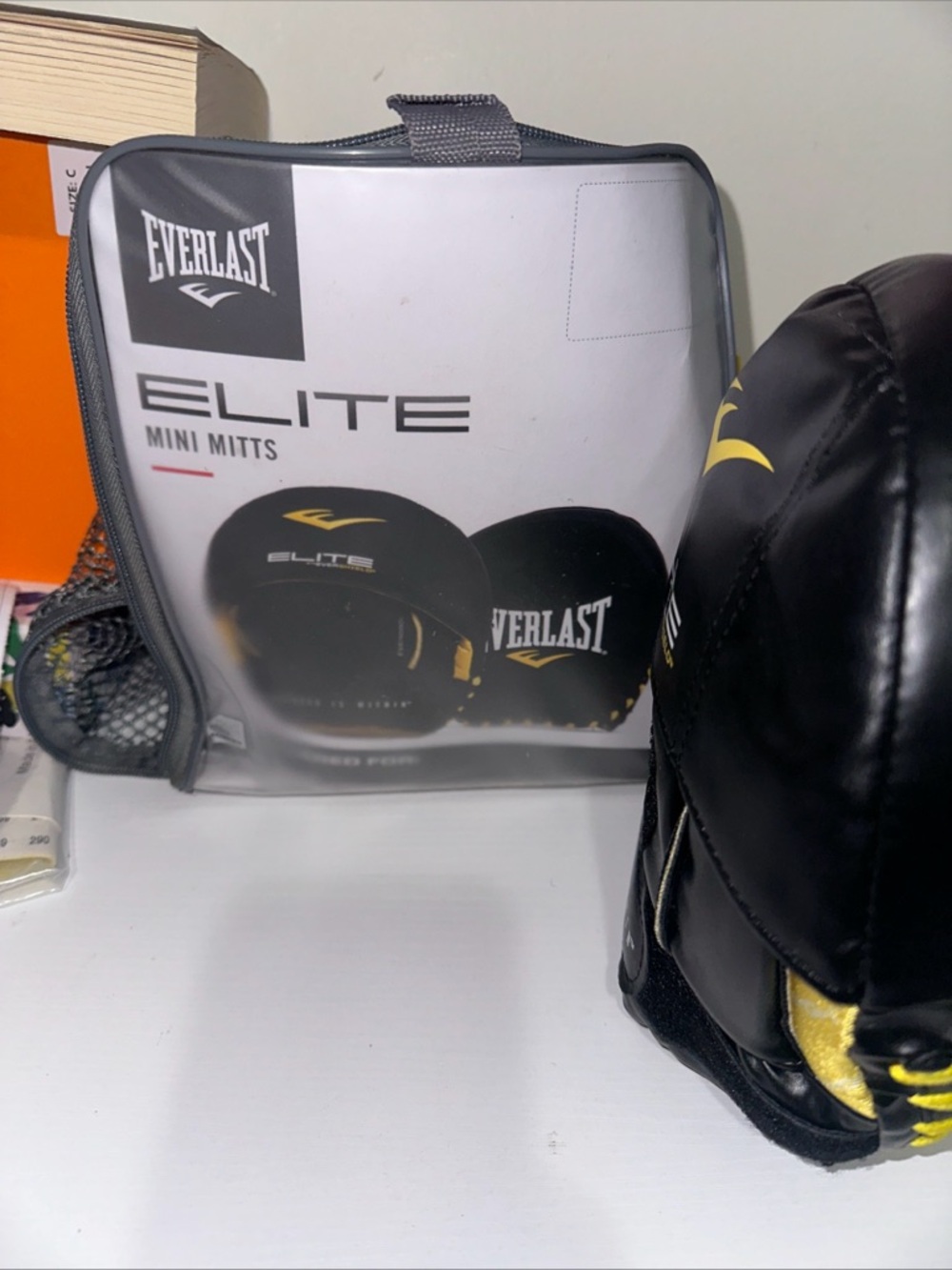 Everlast Black with Yellow Accent Elite Mini Mitts - Picture 3 of 4